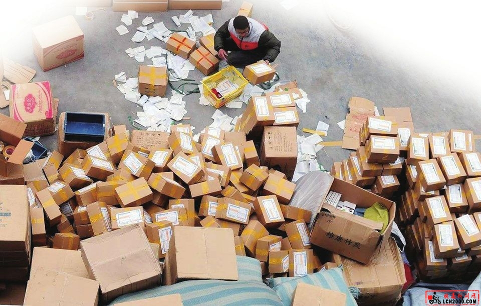 为降低快递包装垃圾 韩国物流业兴起了免塑包装